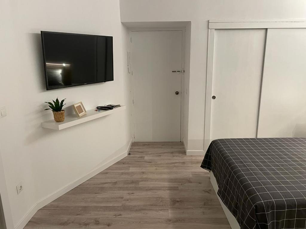 Apartamento C Y L Торремолинос Экстерьер фото