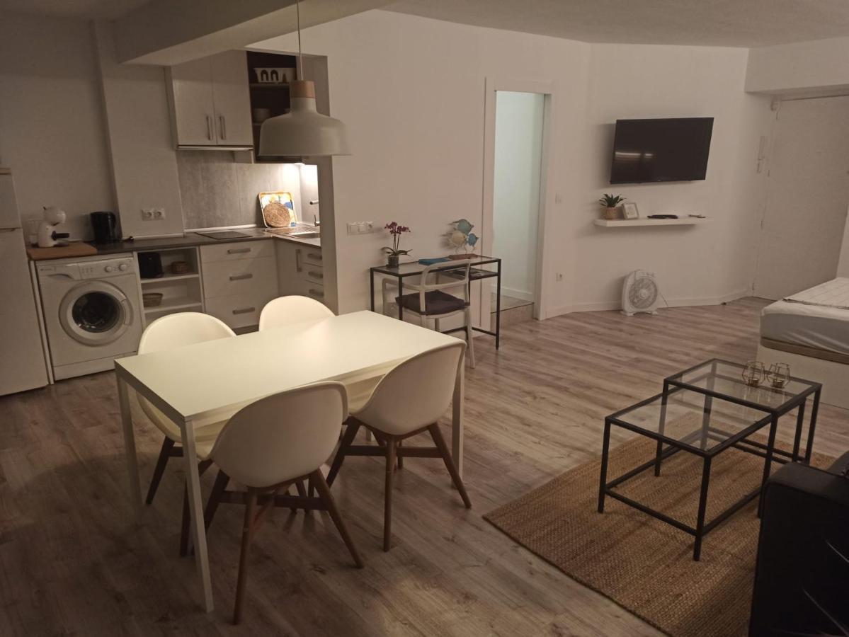 Apartamento C Y L Торремолинос Экстерьер фото